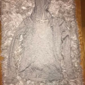 thin grey sweater/sweatshirt